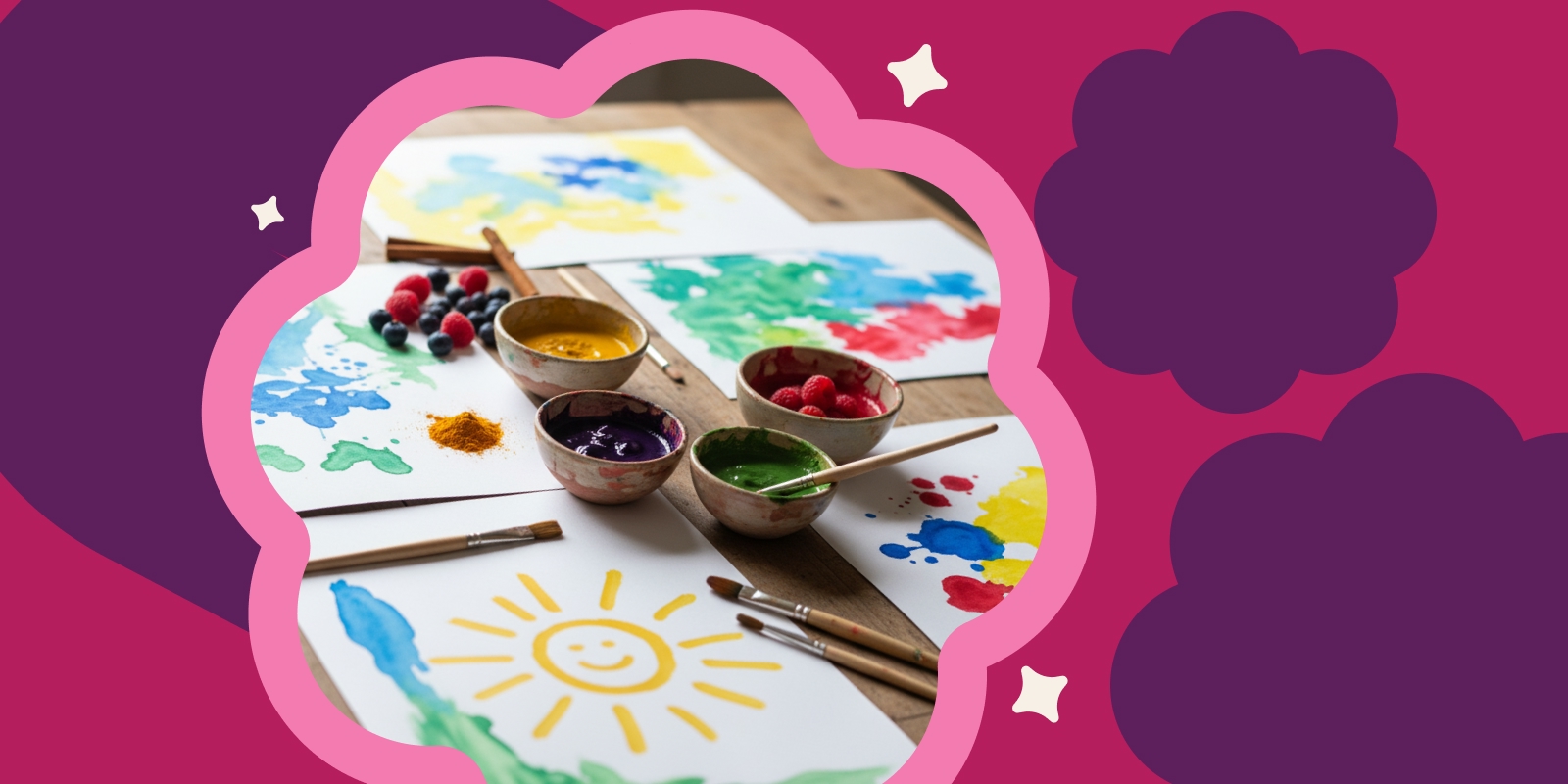Bunte Aquarellbilder, daneben Schälchen mit Naturfarben aus Beeren und Gewürzen